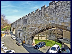 City Wall, Station Rd